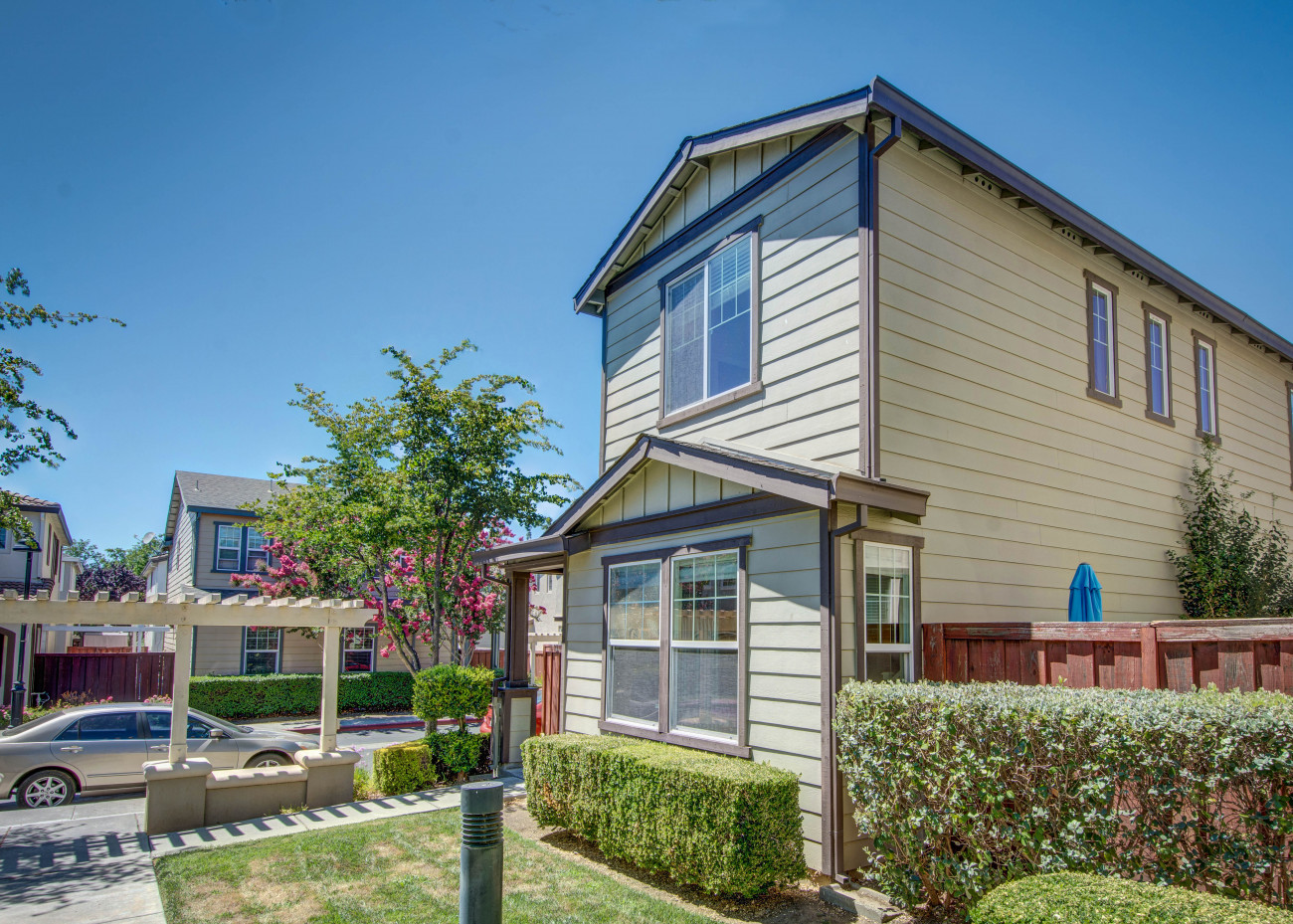 1650 Glenmore-02.jpg